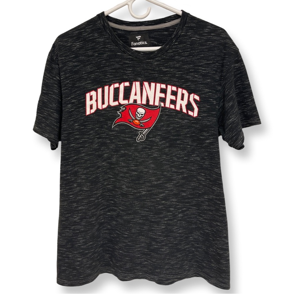 Fanatics NFL Tampa Bay Buccaneers 🏈 Tom Brady 12 Shirt Medium